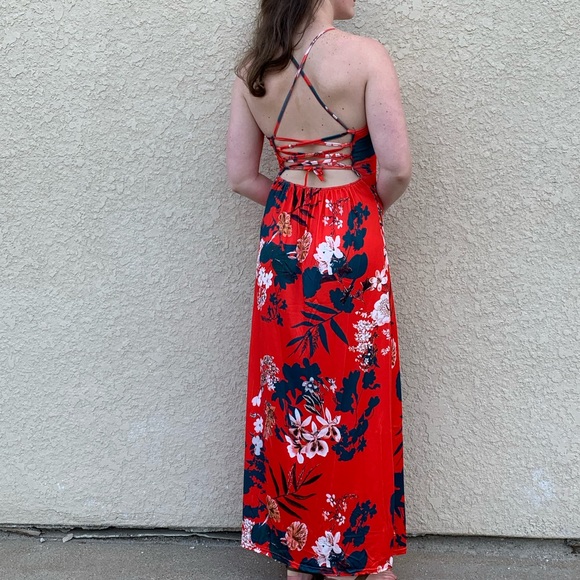 Red Floral Maxi w/ Crisscross Tie Back - Picture 3 of 6